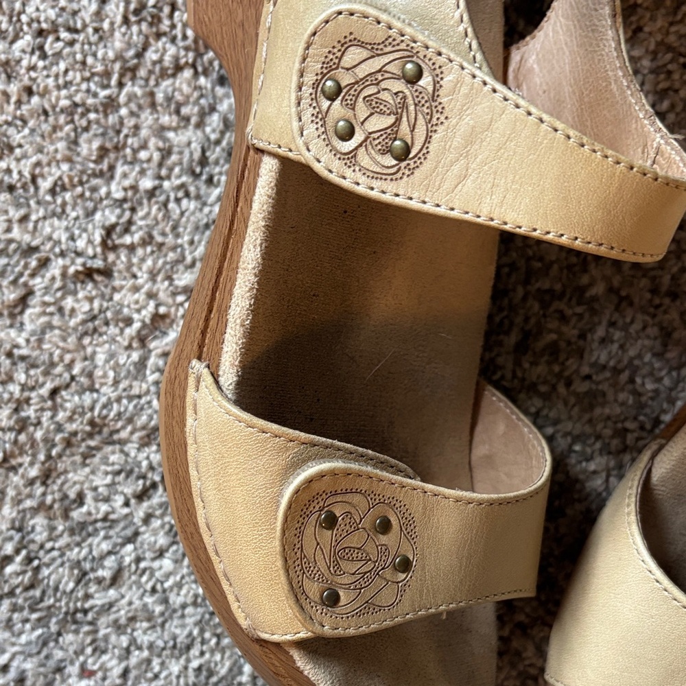 Dansko Women's Tan Slip-On Comfort Sandals - Picture 10 of 10